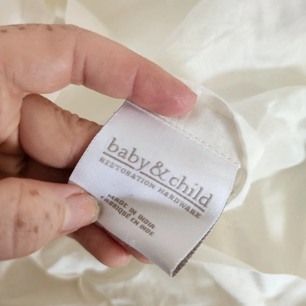 RH Restoration Hardware Baby And Child Pillowcase 26